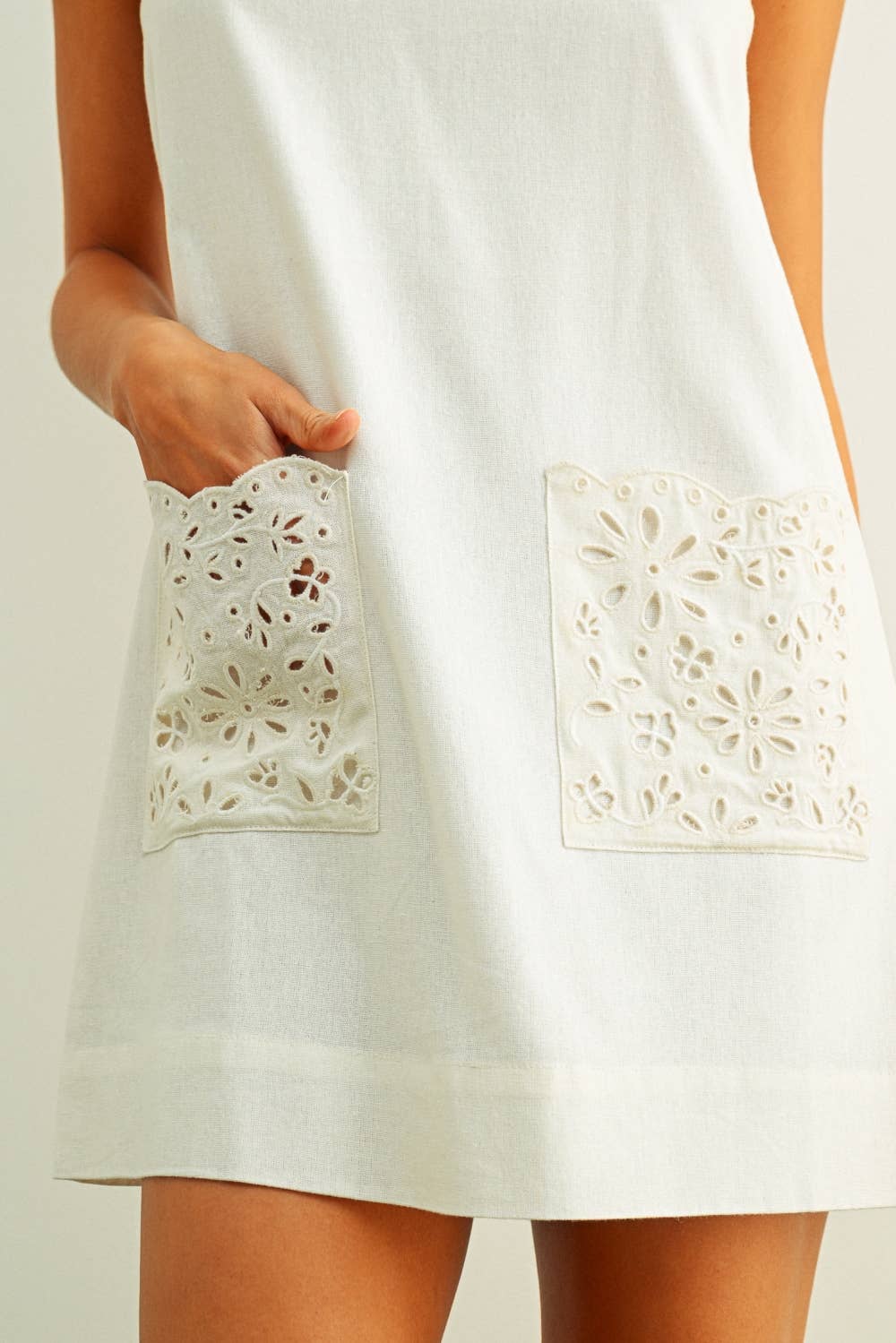 NIKKI LINEN DRESS