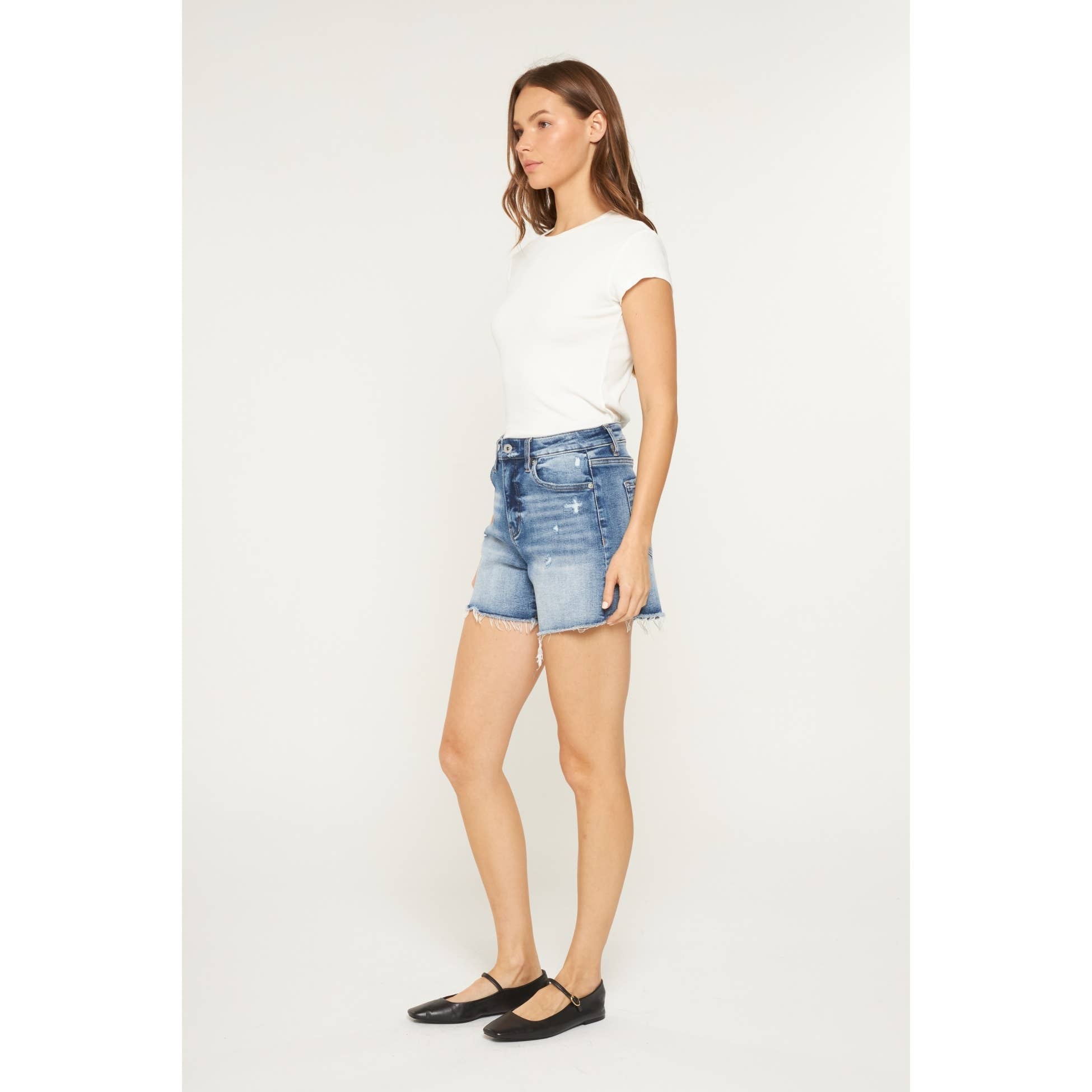 SUPER HIGH RAW HEM MID LENGTH SHORTS
