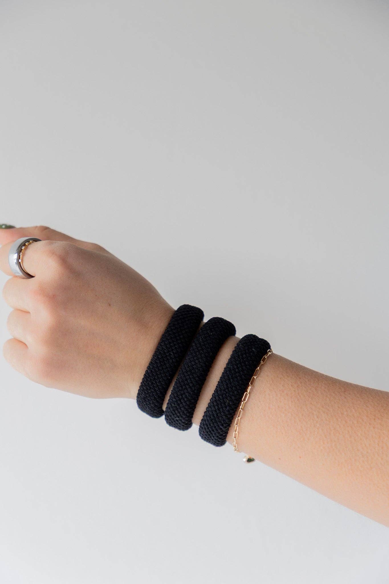 THE HOLD ALL DAY HAIR TIES ( 3 PACK )