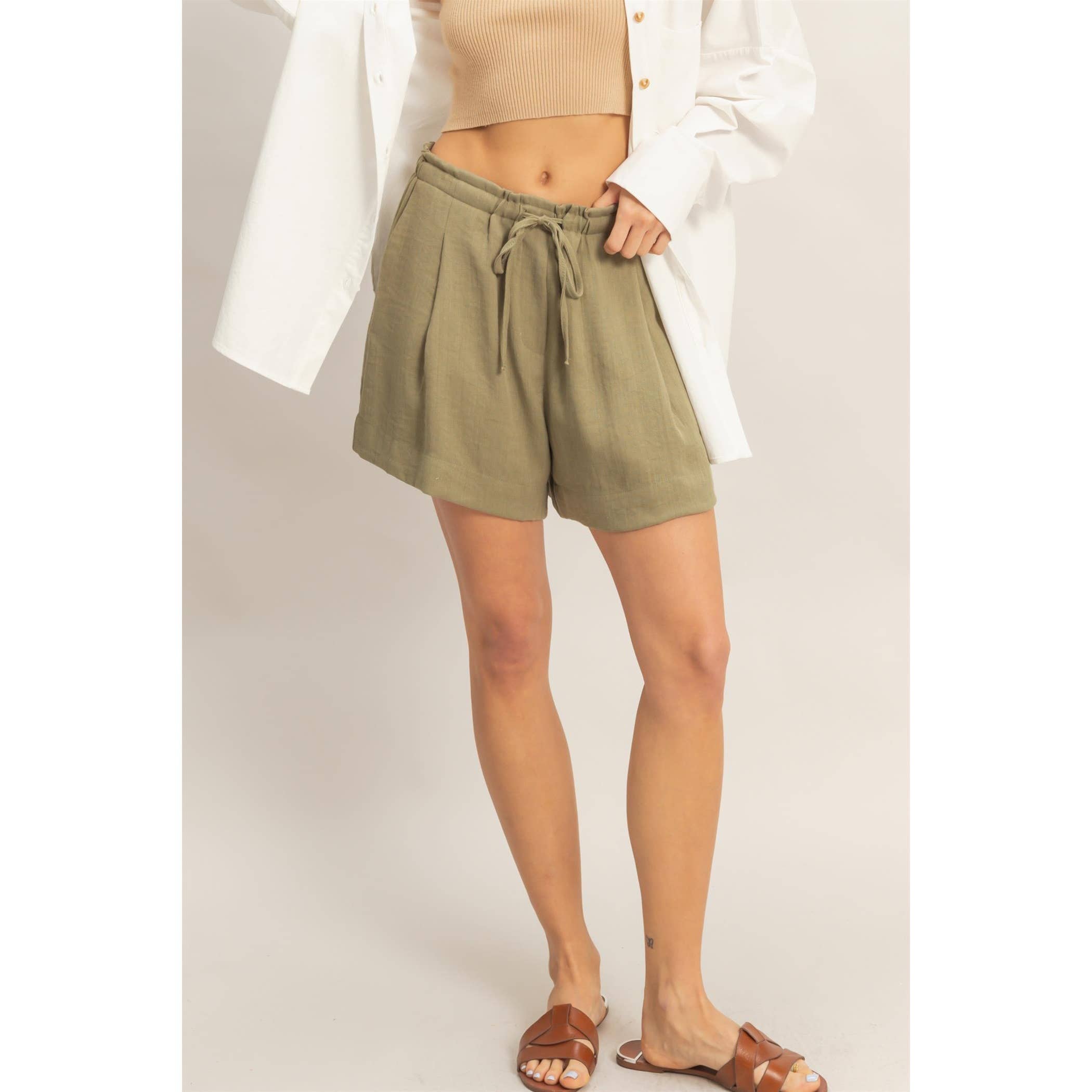 Drawstring Pleated Shorts